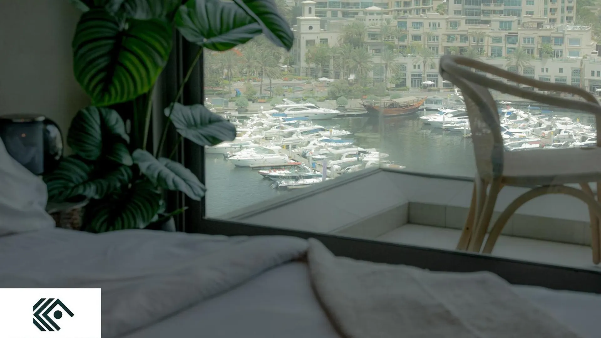 Spacious 2-Bedroom Marina View Apartment With Gym 두바이