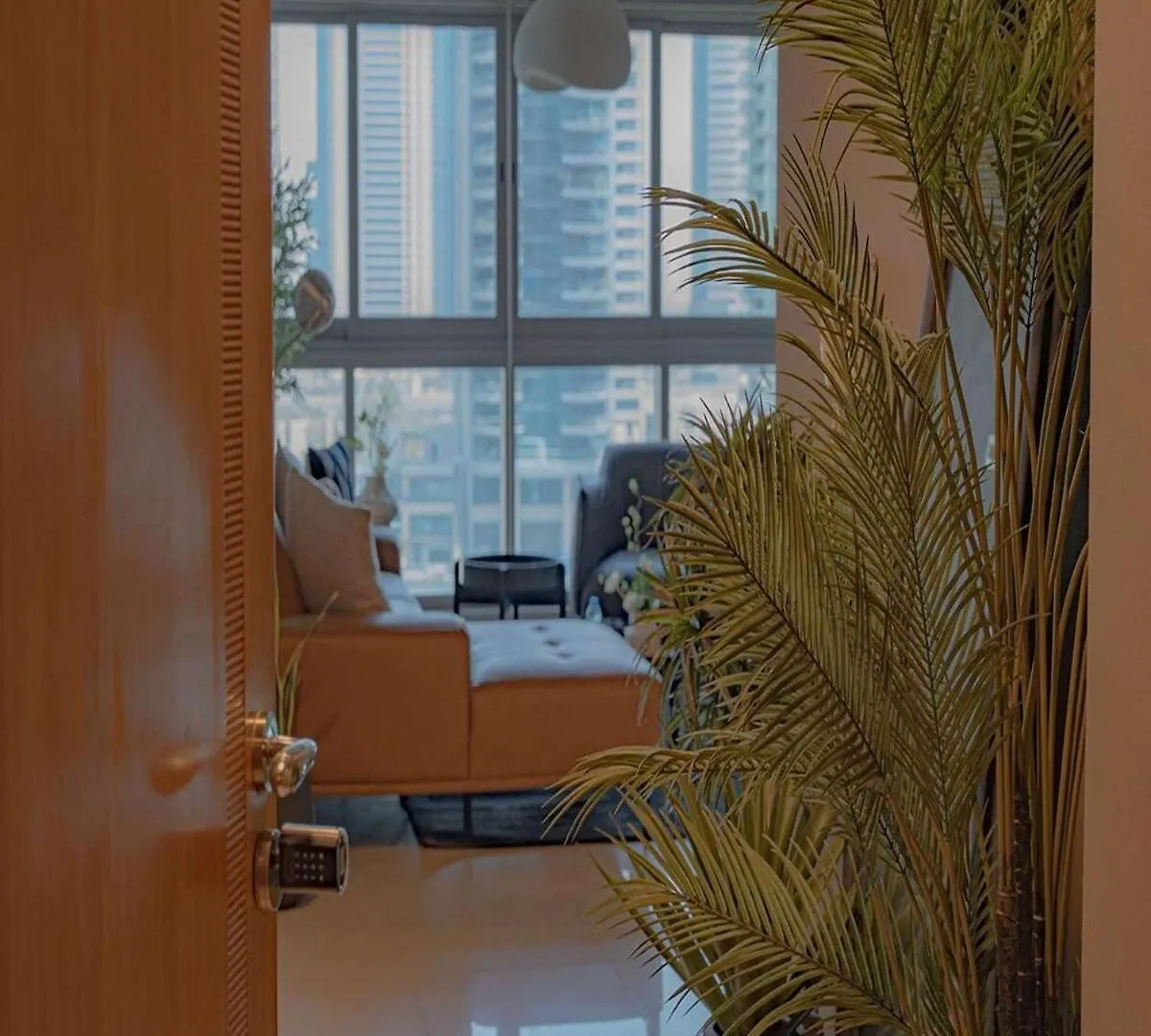 Spacious 2-Bedroom Marina View Apartment With Gym Dubai
