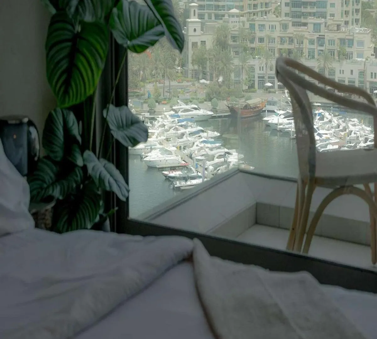 Spacious 2-Bedroom Marina View Apartment With Gym Dubai United Arab Emirates