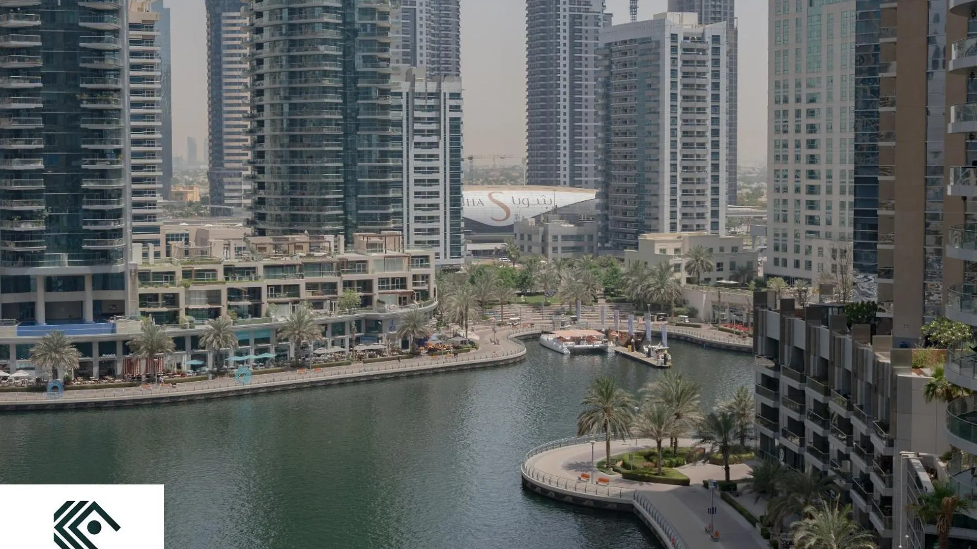 Spacious 2-Bedroom Marina View Apartment With Gym Dubai United Arab Emirates