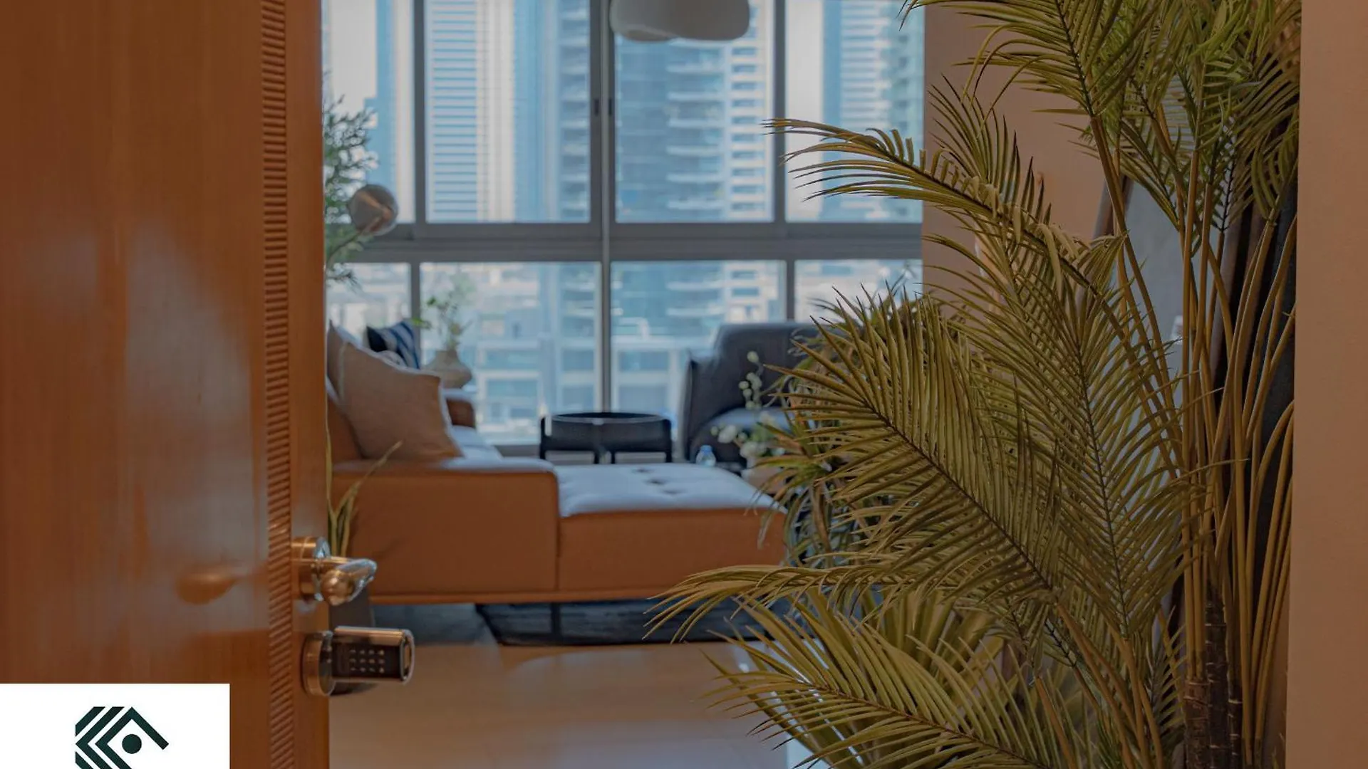 Spacious 2-Bedroom Marina View Apartment With Gym Dubai