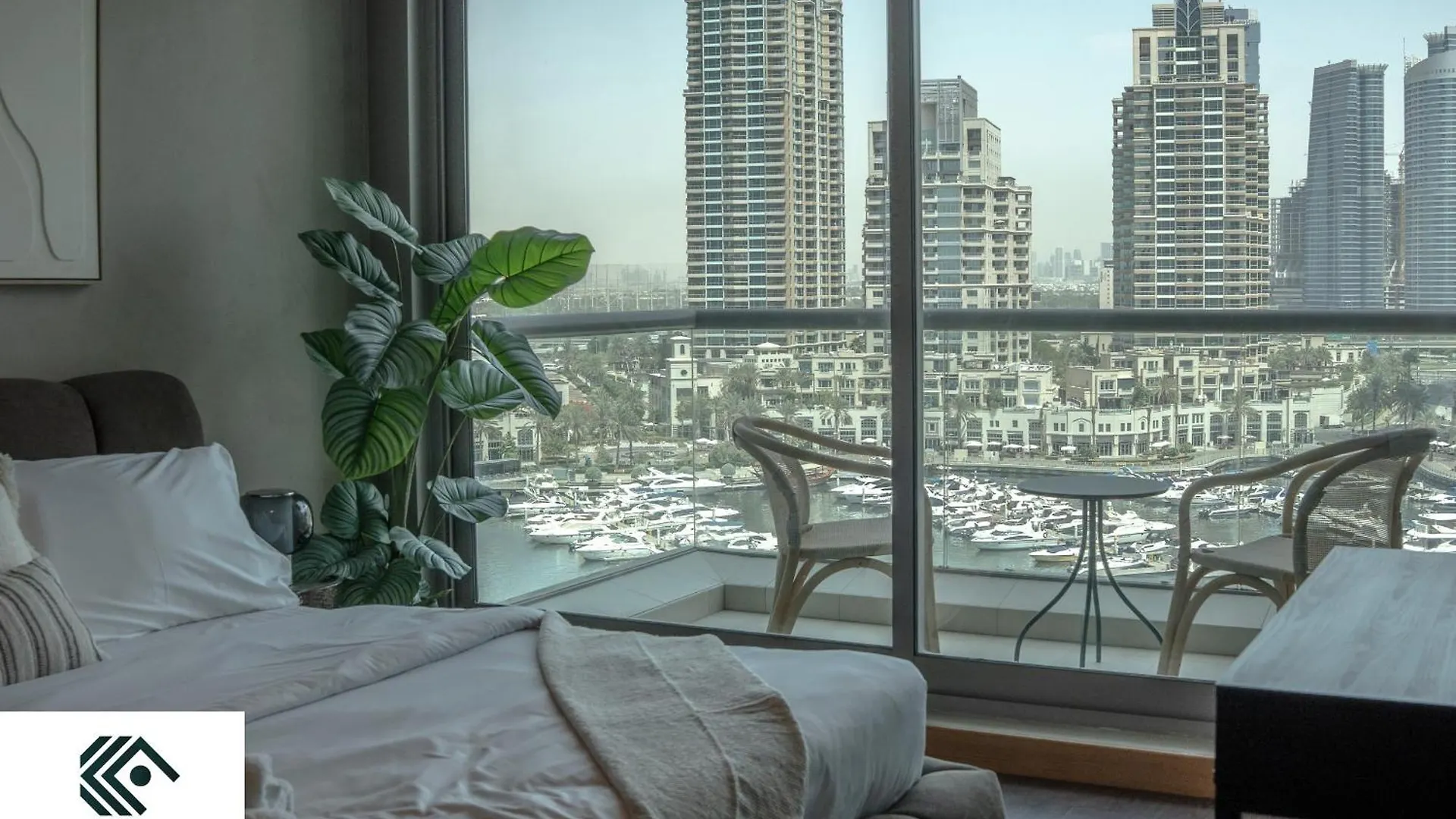 Spacious 2-Bedroom Marina View Apartment With Gym Dubai