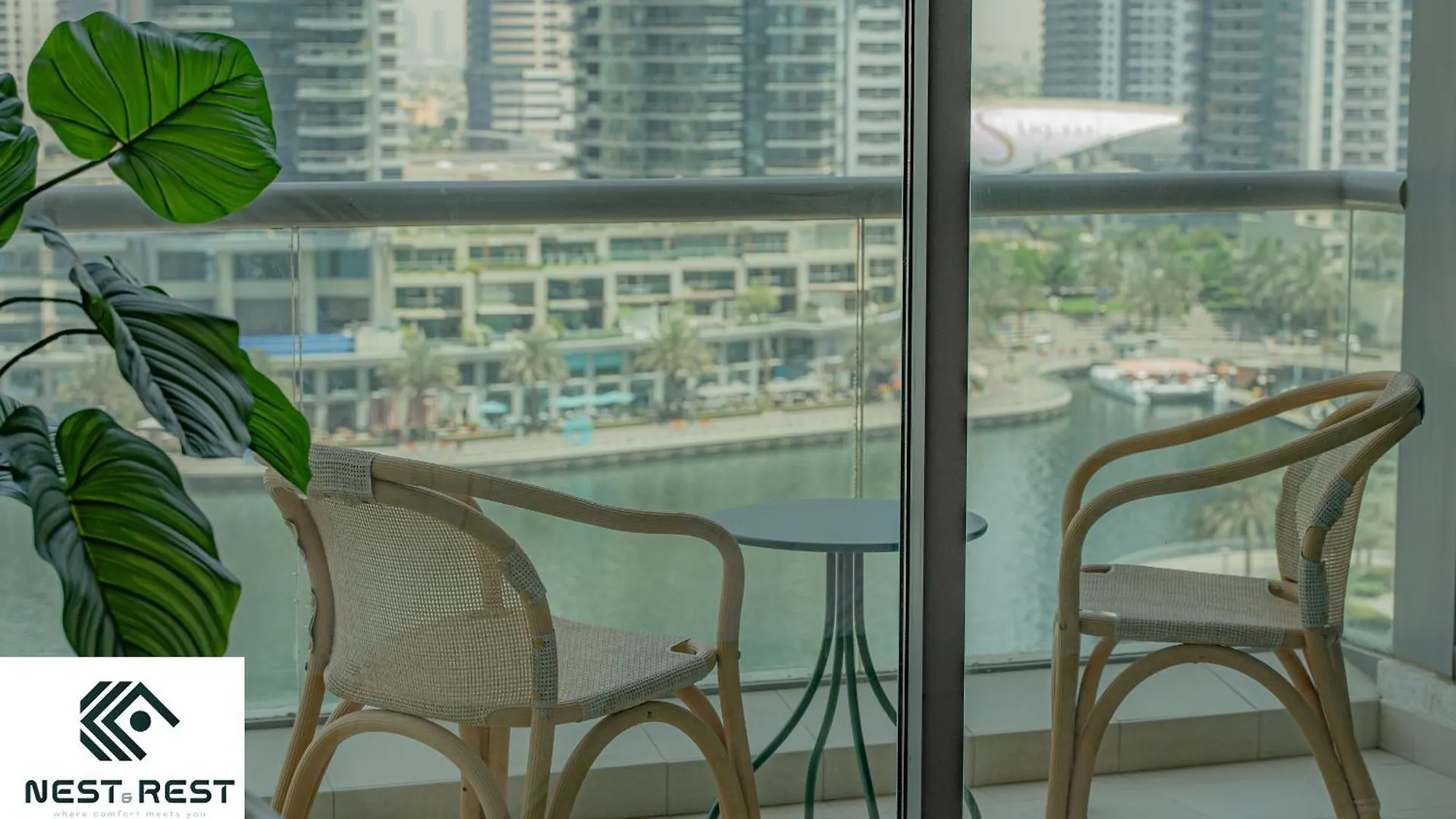 Spacious 2-Bedroom Marina View Apartment With Gym Dubai United Arab Emirates