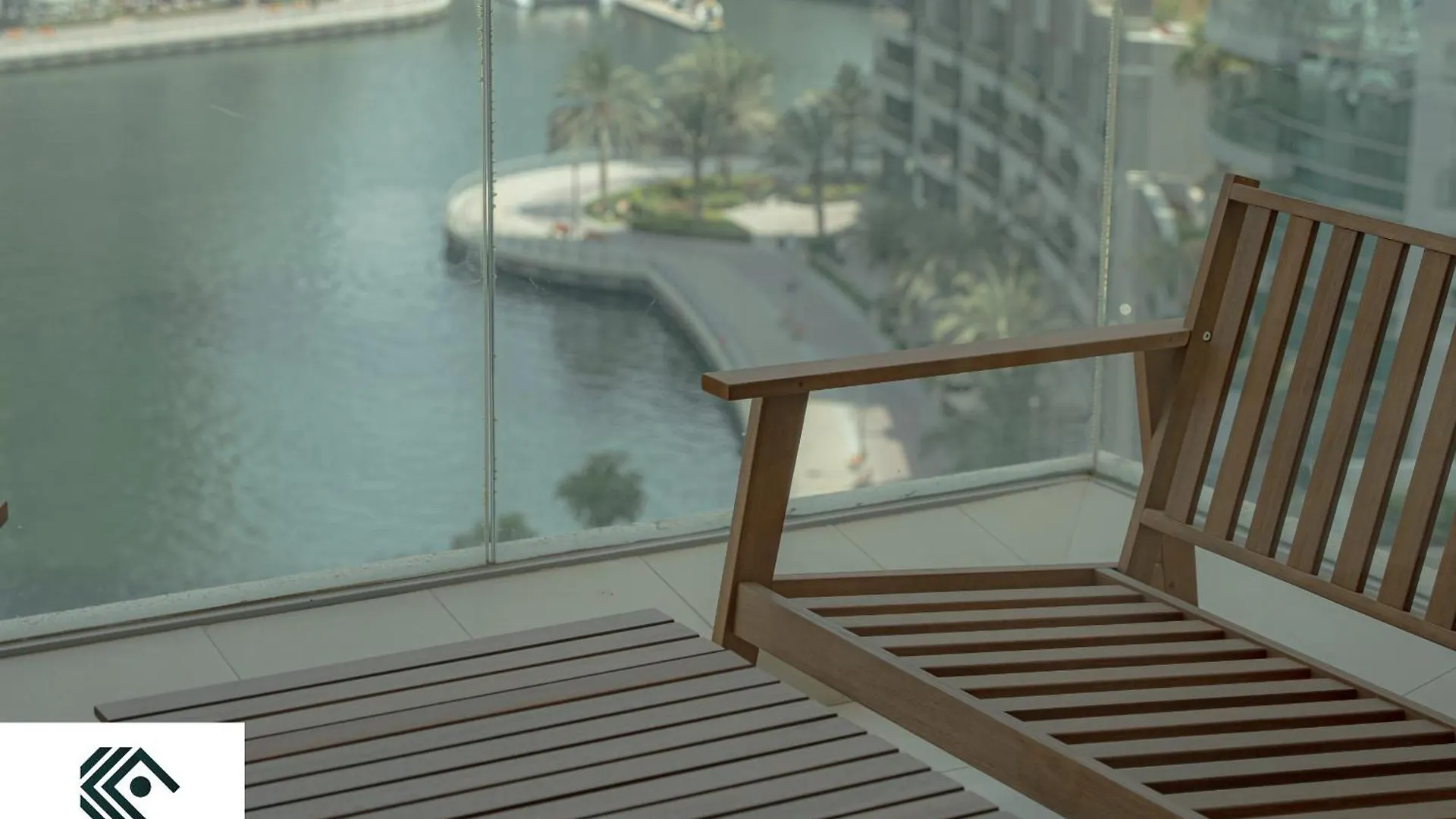 Spacious 2-Bedroom Marina View Apartment With Gym Dubai United Arab Emirates